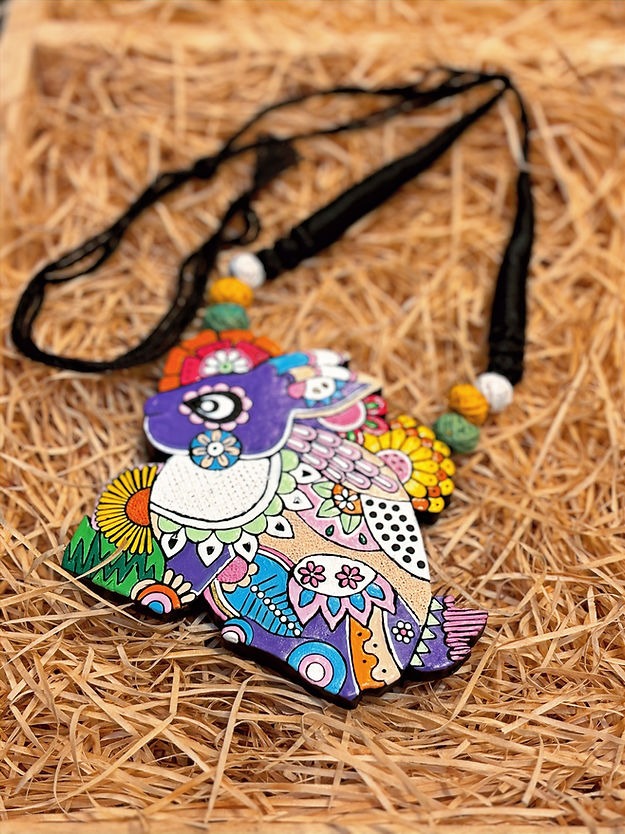 The "Sundar Duniya" Collection - Tez Khargosh