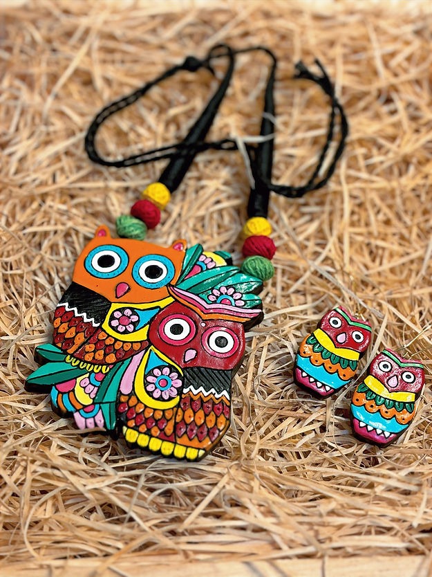 The "Sundar Duniya" Collection - Do Ullu