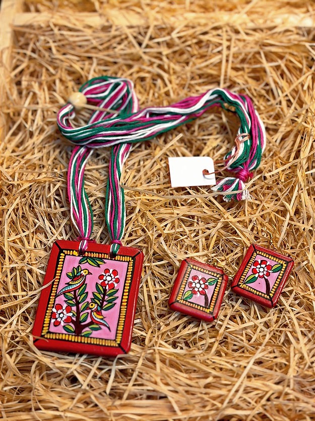 The "Sundar Duniya" Collection - Do Chidiya