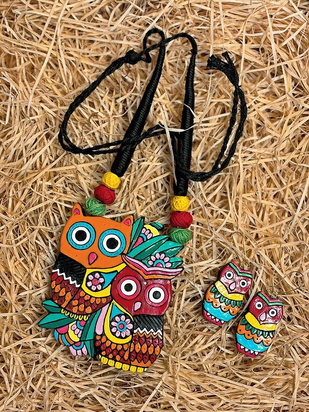 The "Sundar Duniya" Collection - Do Ullu