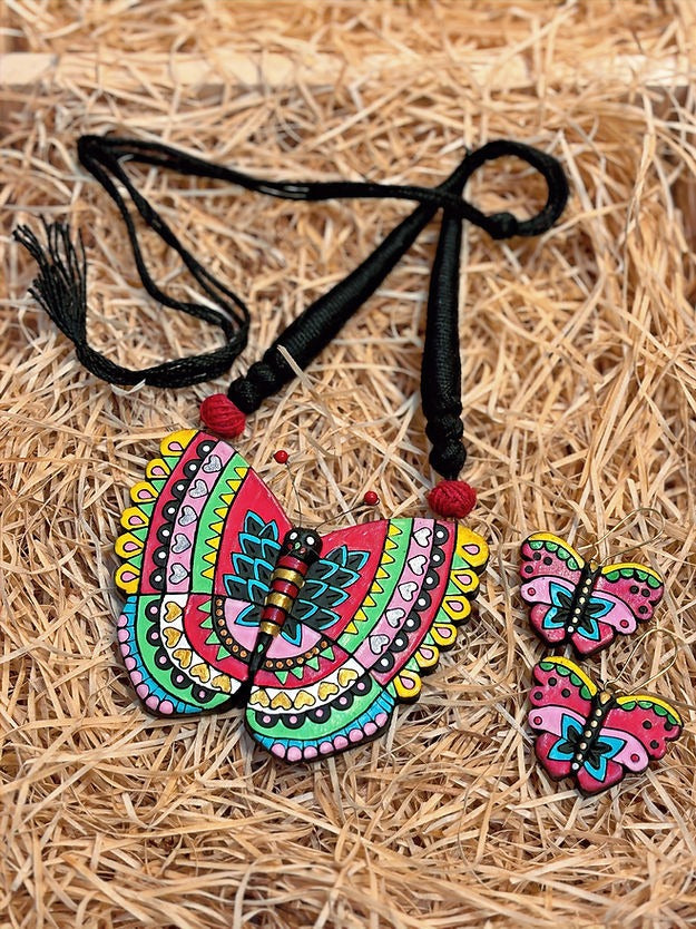 The "Sundar Duniya" Collection - Pyaari Titli